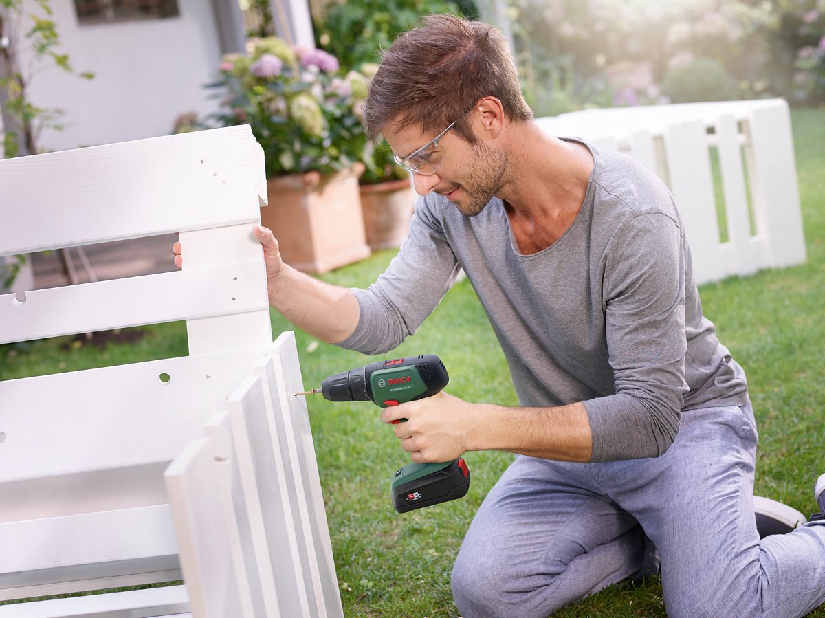 Bosch UniversalDrill 18 (zonder accu)