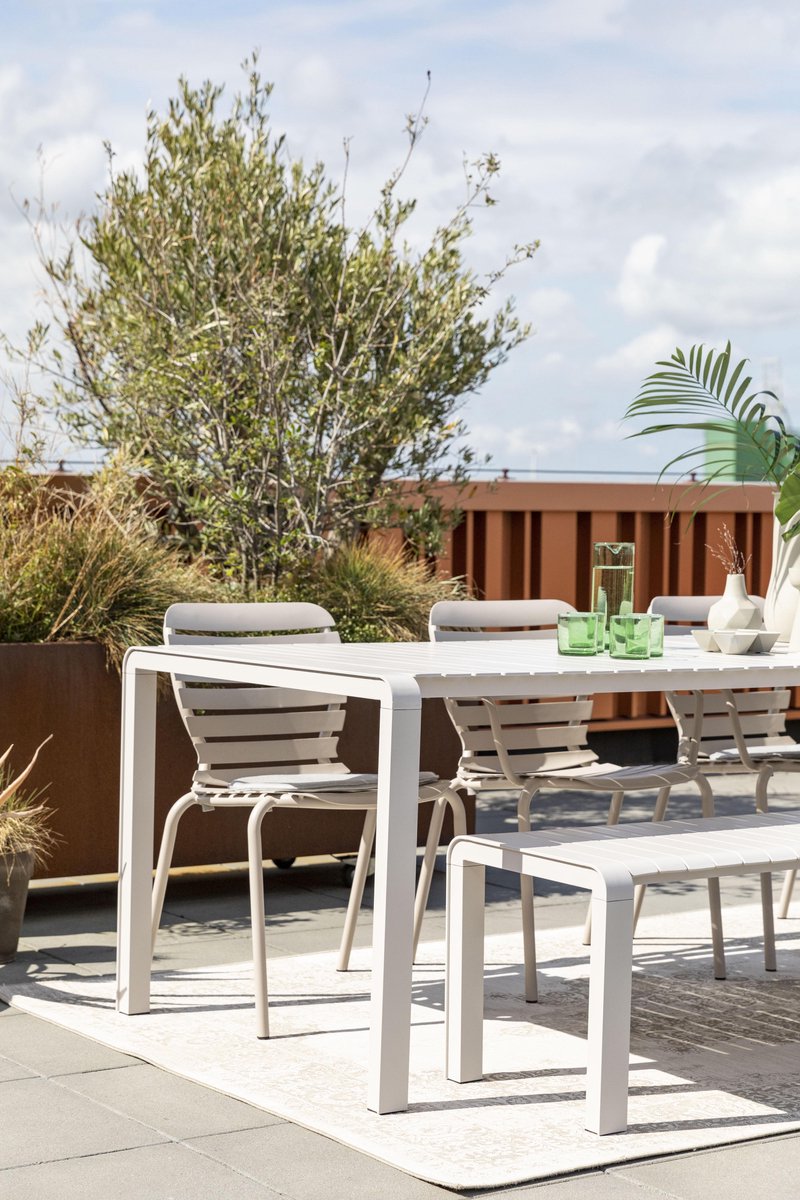 Zuiver Vondel Tuintafel - Beige