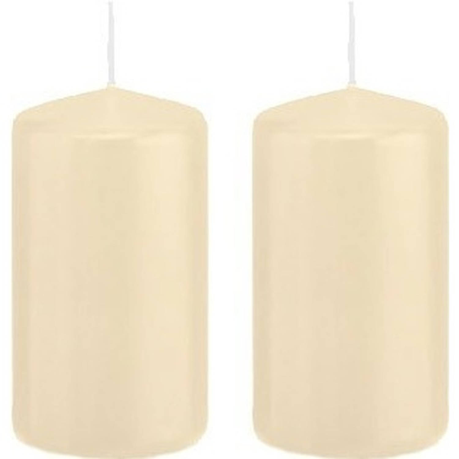 Trend Candles 2x Cremete Cilinderkaarsen/stompkaarsen 5 X 10 Cm 23 Branduren - Geurloze Kaarsen - Woondecoraties - Wit