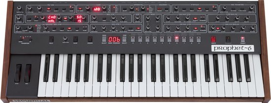 Sequential Prophet 6 analoge synthesizer