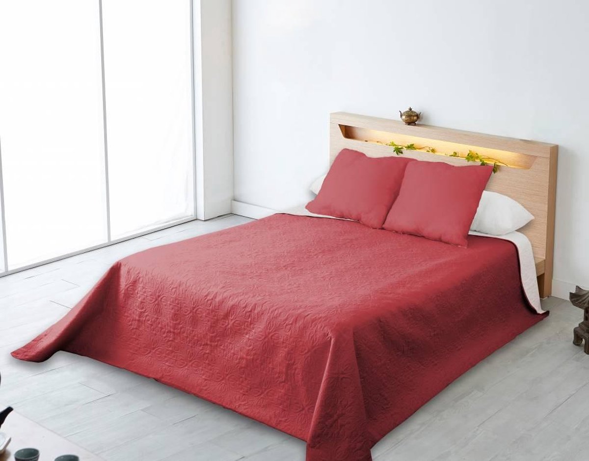 Nightsrest Bedsprei Chanella-grijs Maat: 230x270cm - Rood