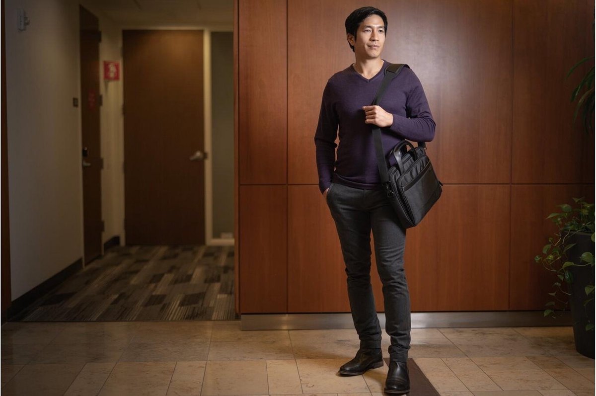 Kensington Laptoptas Executive Contour 2.0 - Zwart