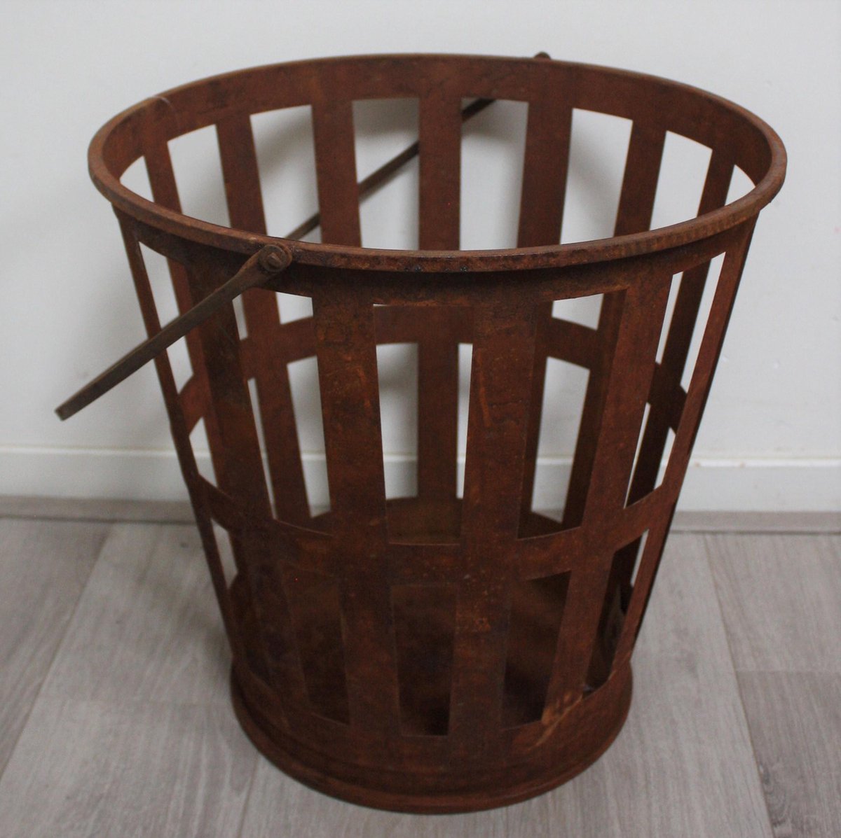 Koopman International Metalen Vuurkorf Met Hengsel Roest - Ø38cm X 38cm Hoog - Bruin