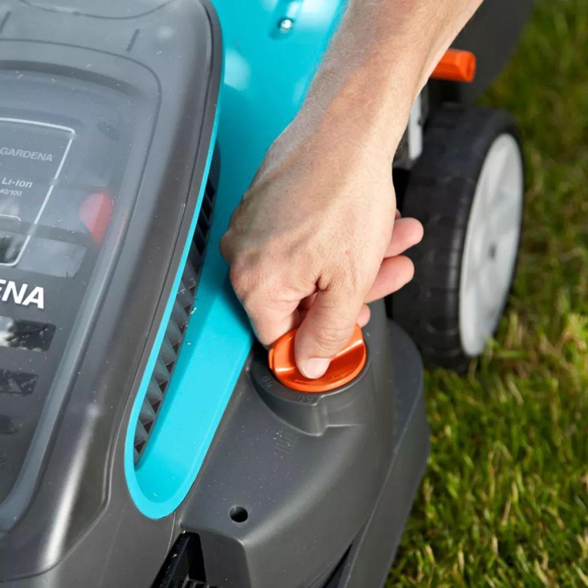 GARDENA Accu Grasmaaier PowerMax Li-40/32 - Zwart