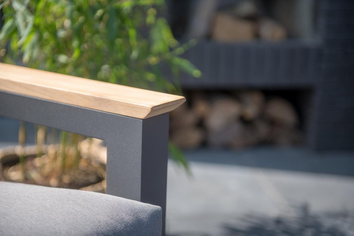 Outdoor Capitol Lounge Tuinstoel - Donker - Grijs