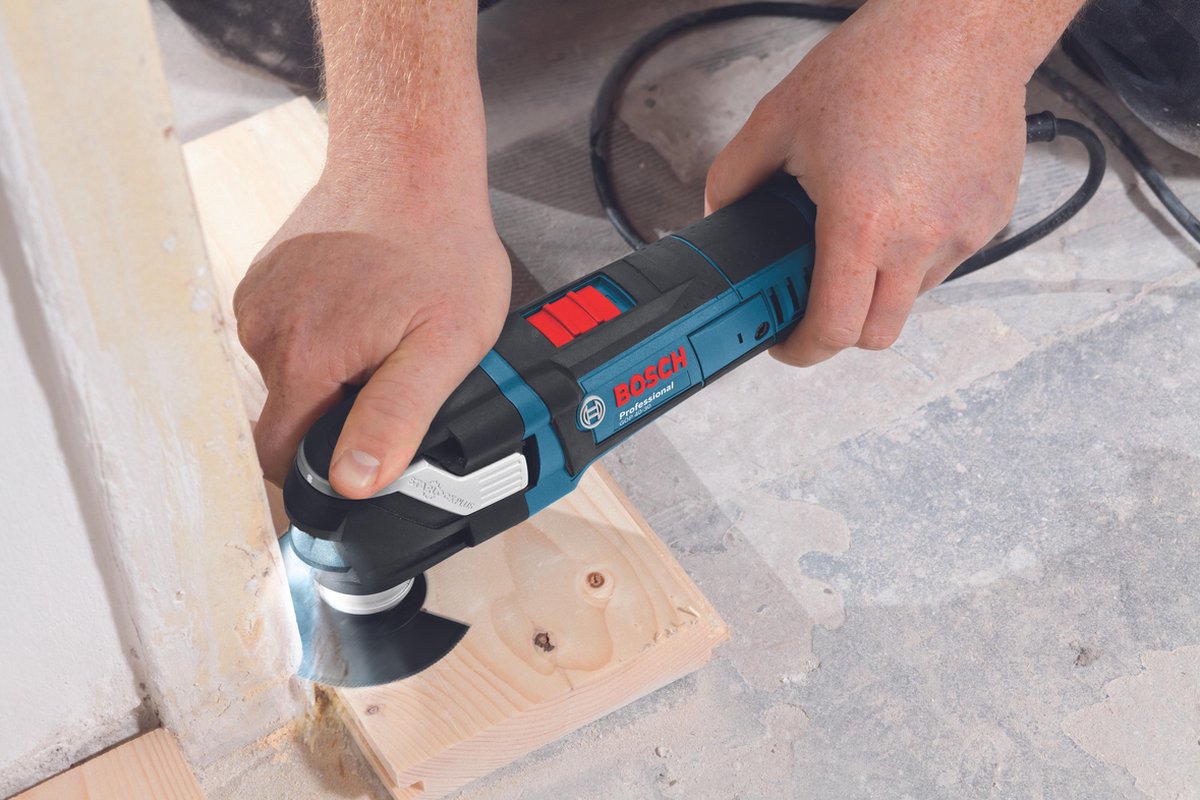 Bosch GOP 40-30 Multitool + 16 delige accessoireset in L-Boxx - 400W