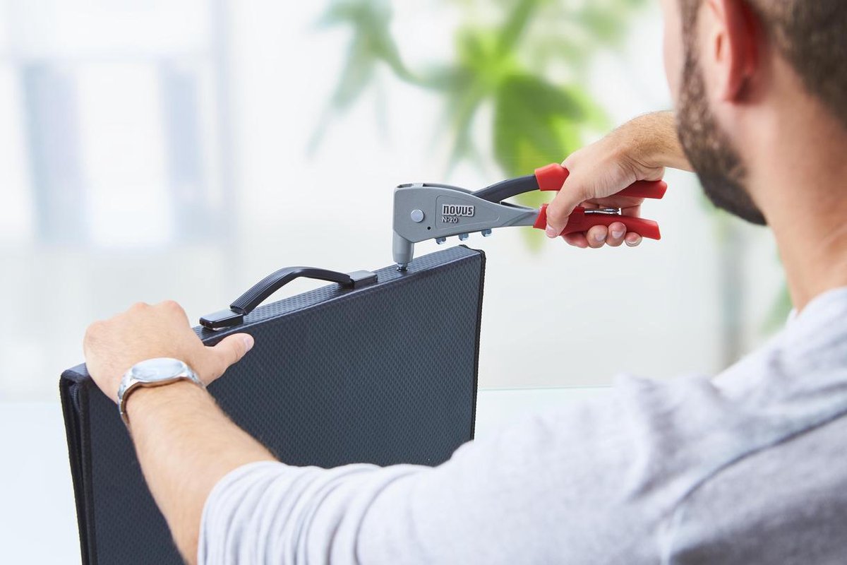 Novus N-20 Blindklinktang