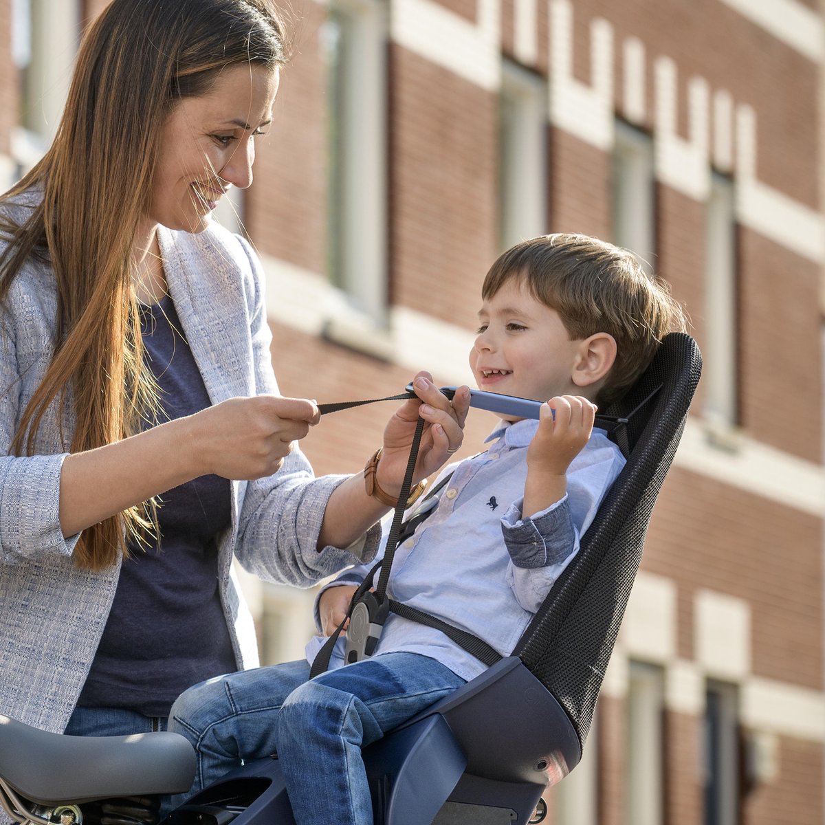 Qibbel achterzitje Air Q902 junior mesh zwart/lichtgrijs