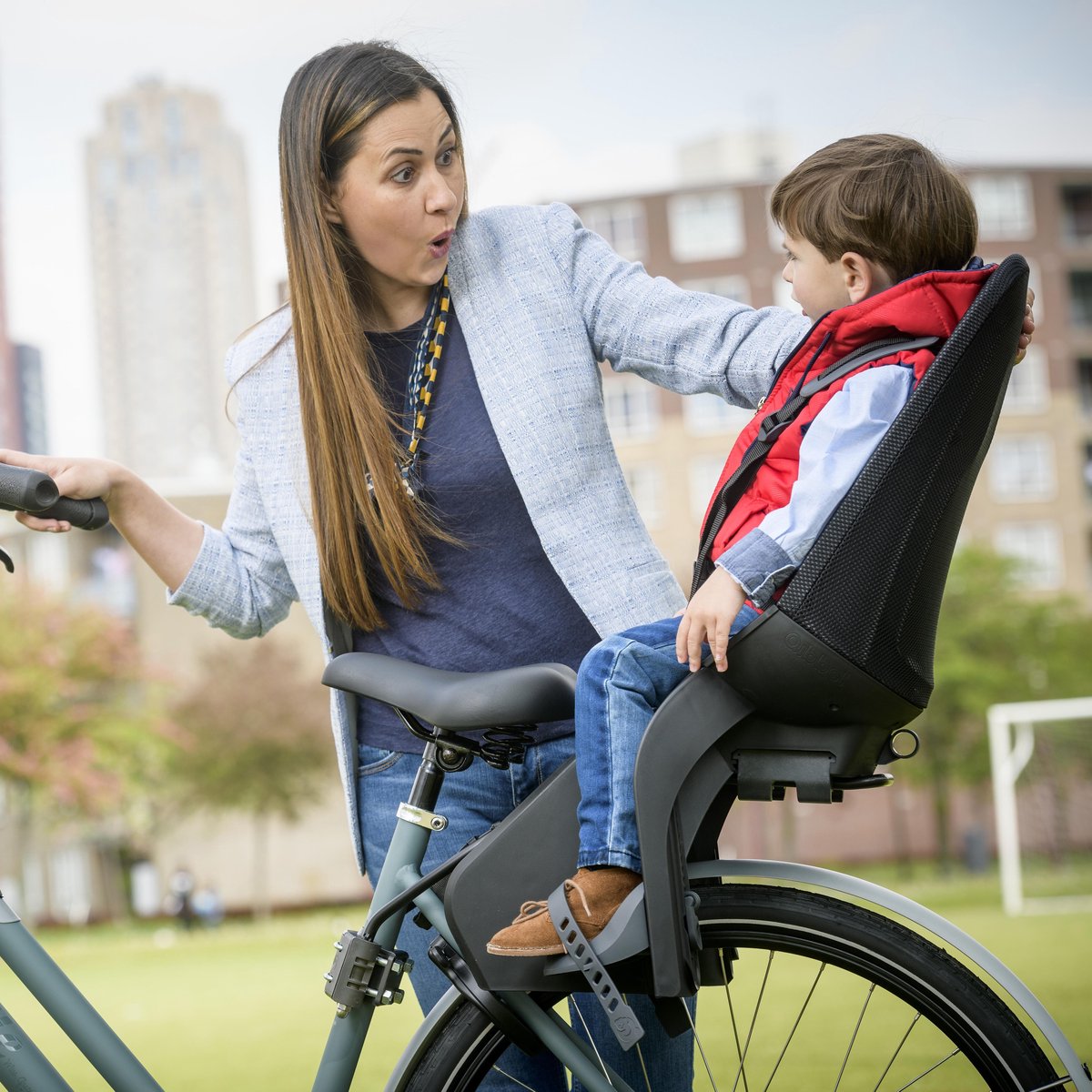 Qibbel achterzitje Air Q902 junior mesh zwart/lichtgrijs