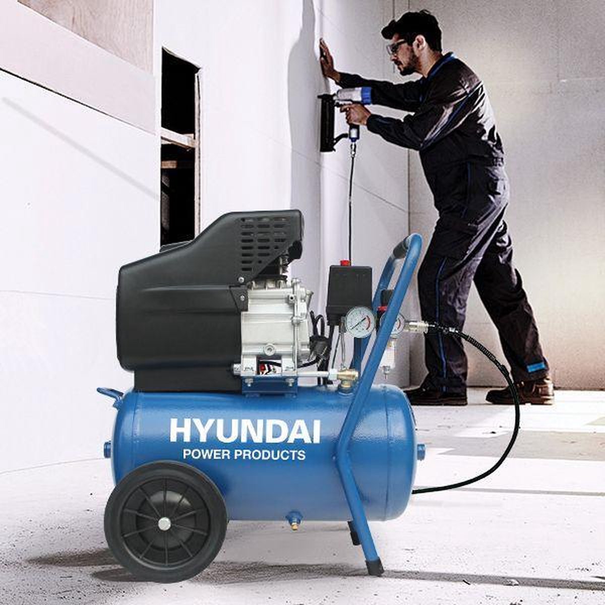 Hyundai 55801 Compressor - 8 bar - 24L