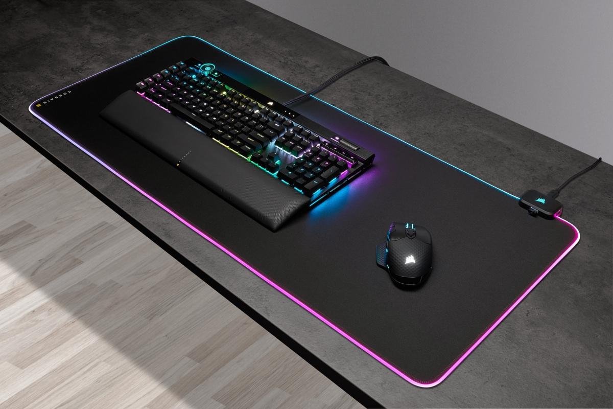 Corsair MM700 RGB Gaming Muismat Extended XL