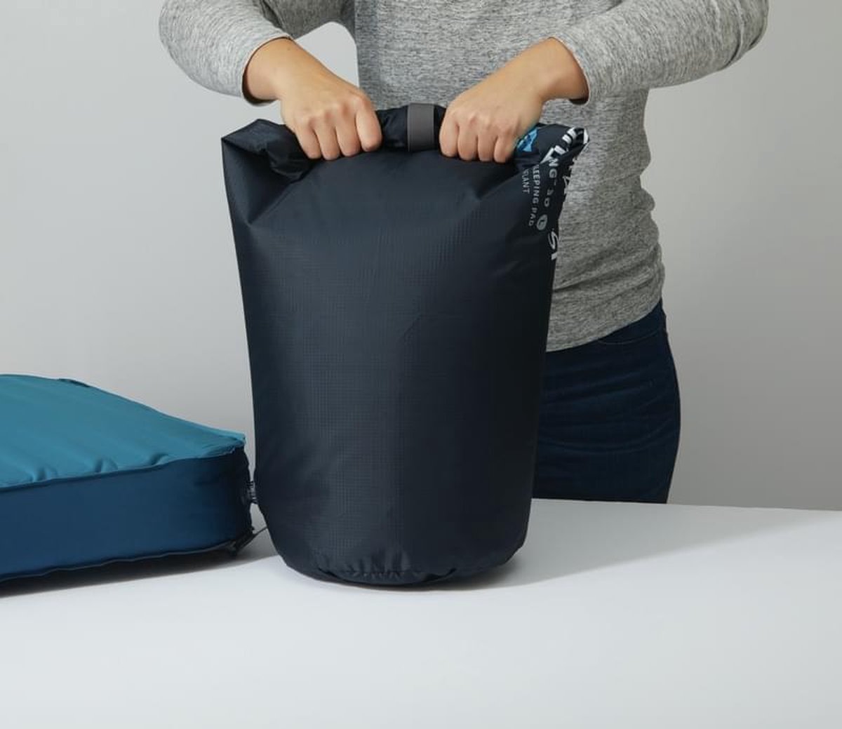 Therm-a-Rest MondoKing 3D Slaapmat L Marineblauw