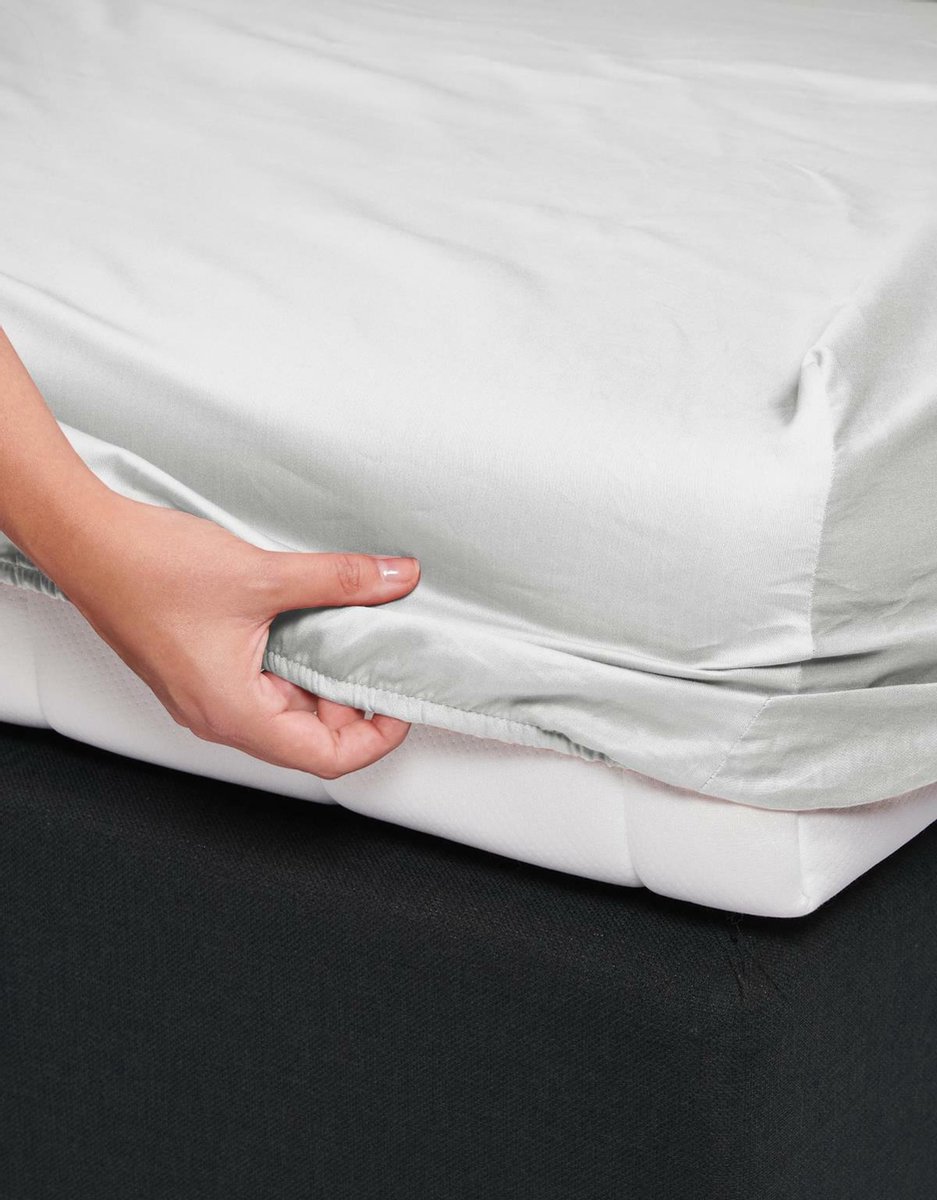 Essenza Satin Hoeslaken - 100% Katoen-satijn - 1-persoons (80x200 Cm) - White - Wit