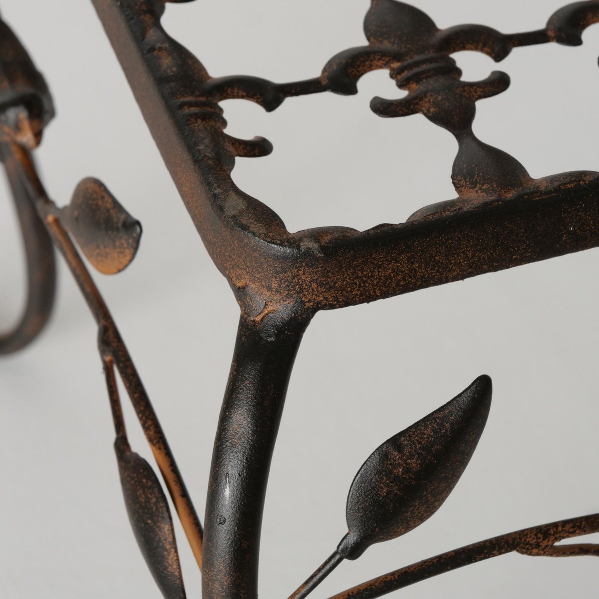 Bellatio Decorations Set Van 3x Vierkante Bijzettafels/plantenstandaards Roest Avis 20/24/27 Cm - Plantenhouders/plantentafels - Bruin