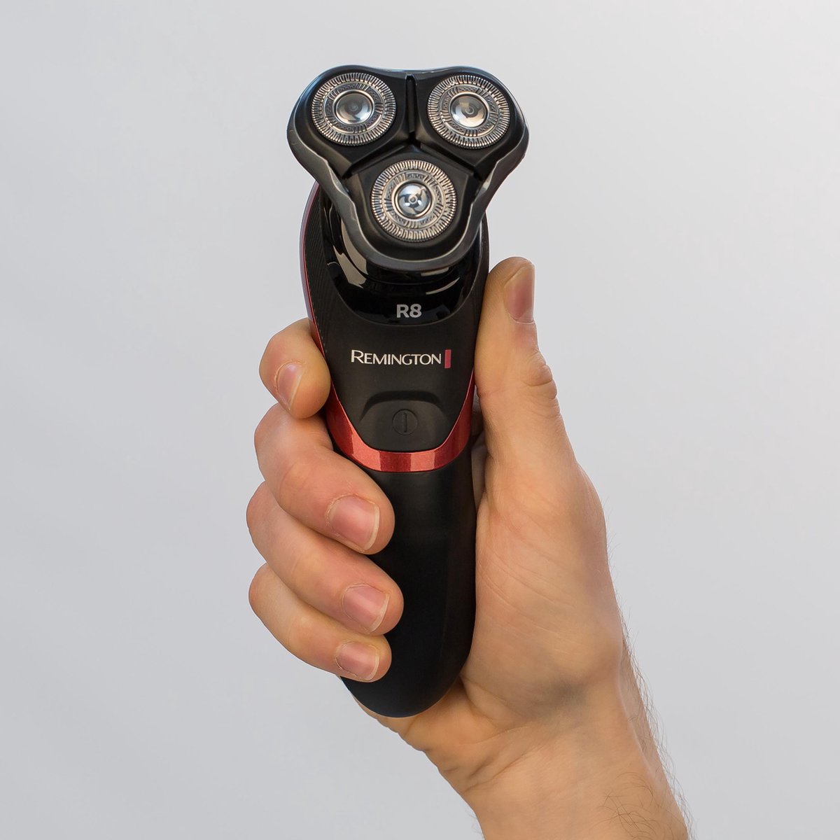 Remington Scheerapparaat Ultimate R8 - Zwart