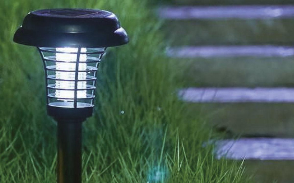 Green Arrow Solar Lamp & Insectenverdelger In 1