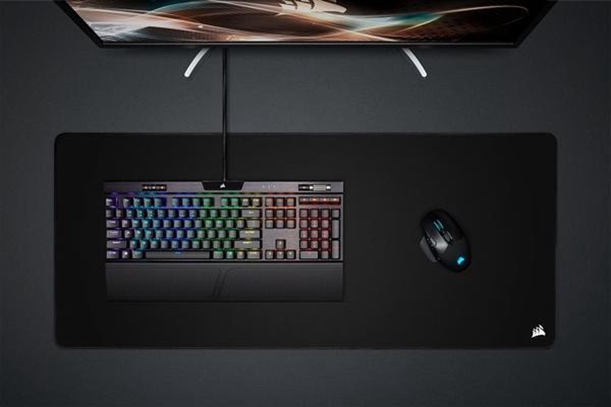 Corsair MM350 Pro Gaming Muismat Extended XL - Zwart