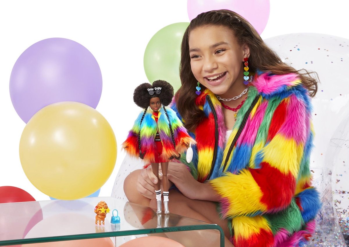 Barbie Extra Doll - Rainbow Coat