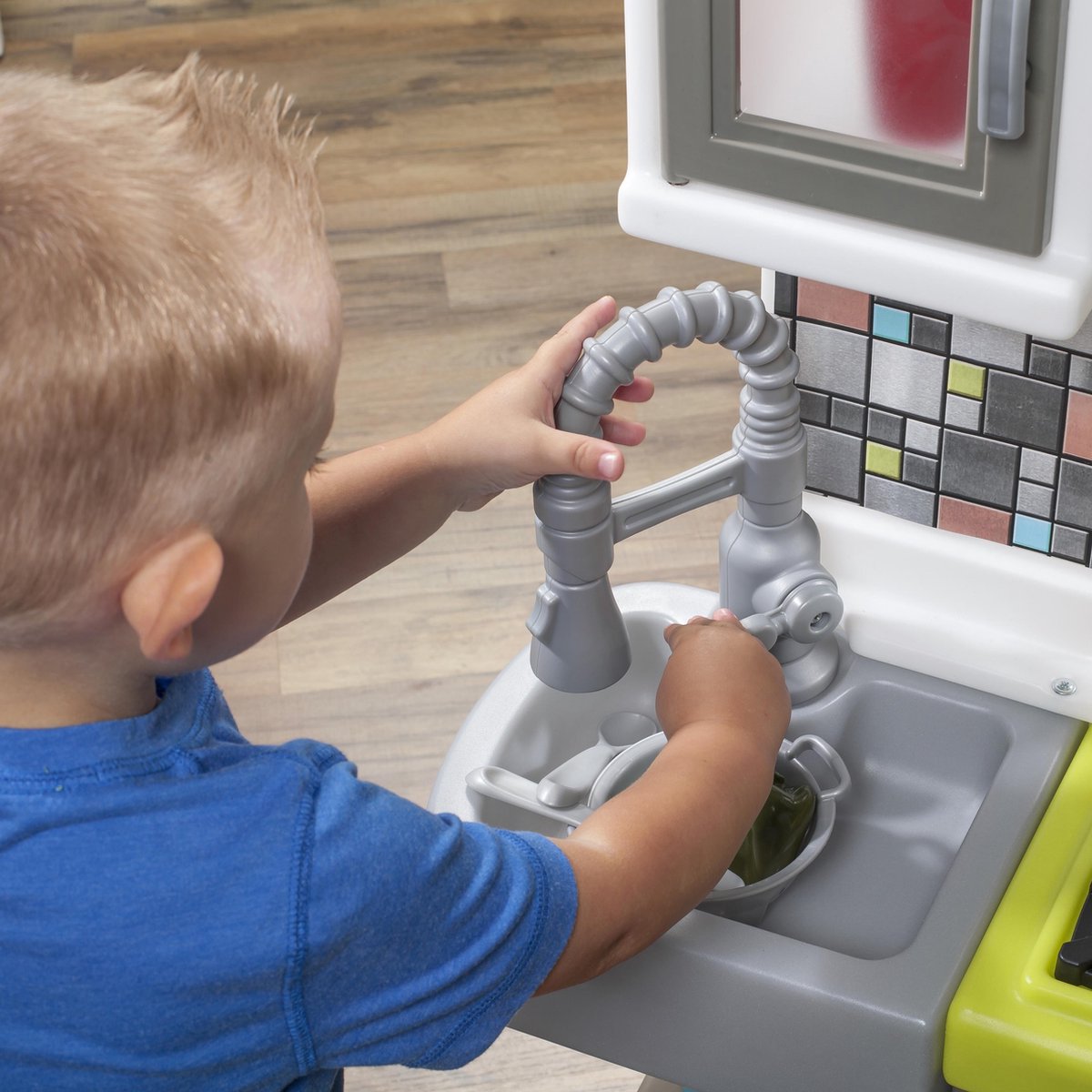 Step2 Speelgoedkeuken Contemporary Chefs Kitchen 98 cm - Bruin