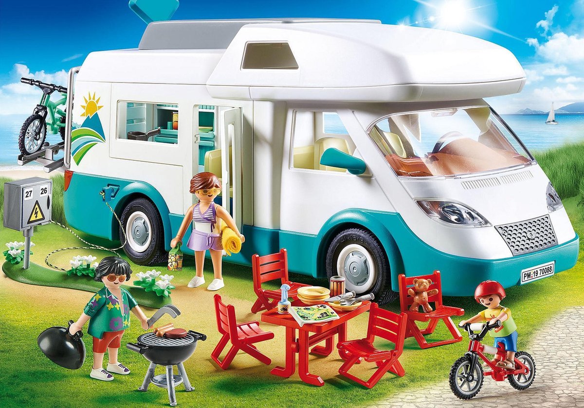 Playmobil Family Fun Mobilhome met familie (70088)