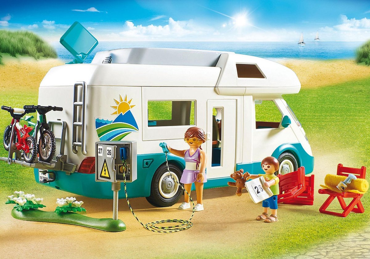 Playmobil Family Fun Mobilhome met familie (70088)