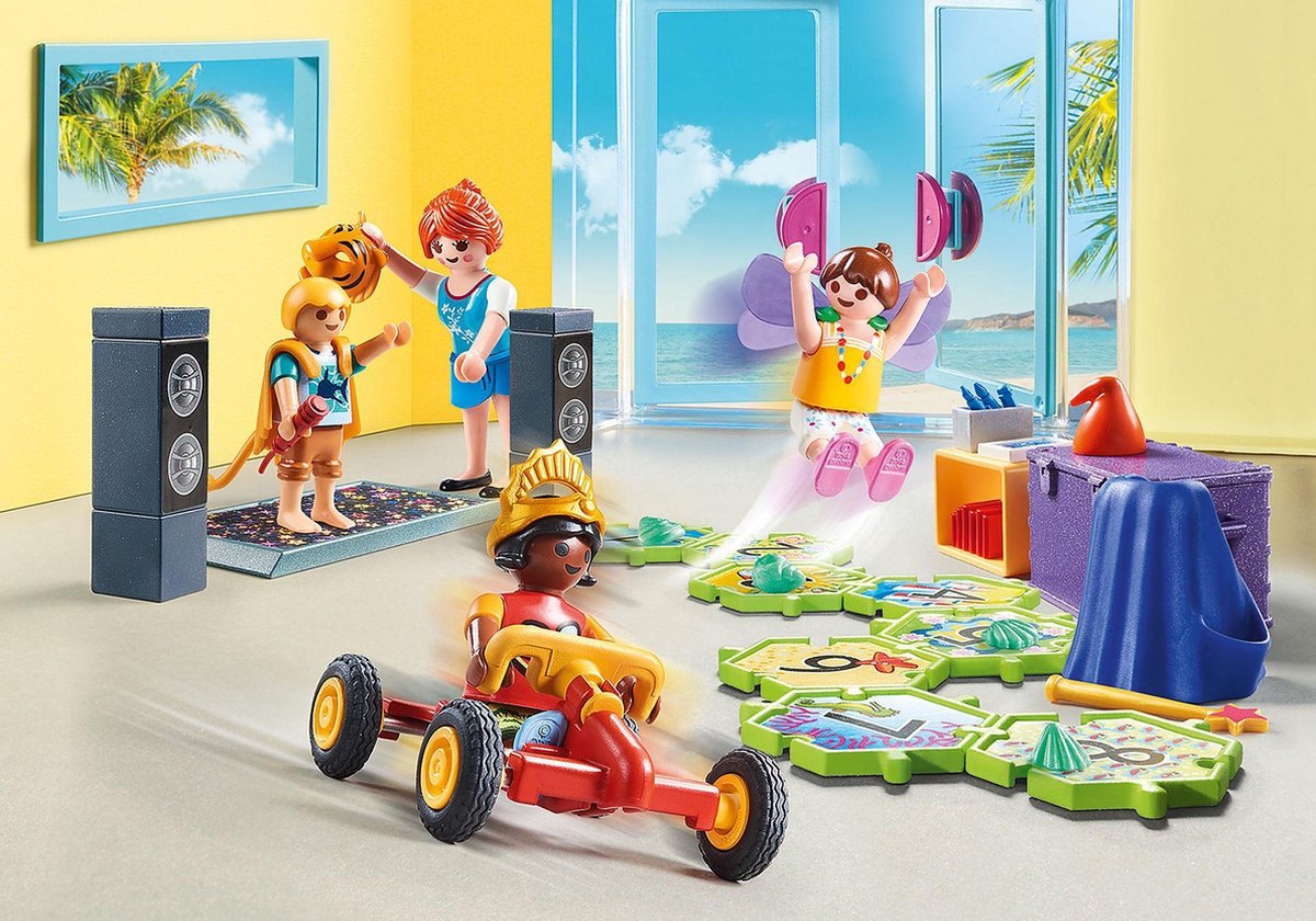 Playmobil Family Fun kids club junior 66 delig