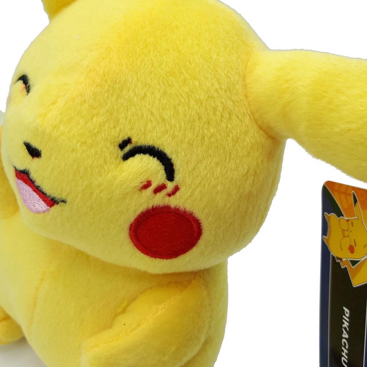 Tomy Pokémon knuffel Pikachu 30 cm pluche - Geel
