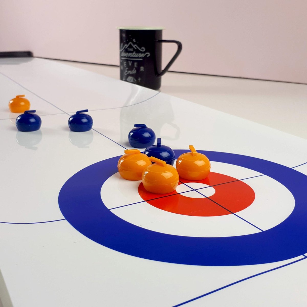 Kikkerland speelbord Curling 120 x 28 cm polypropyleen - Wit