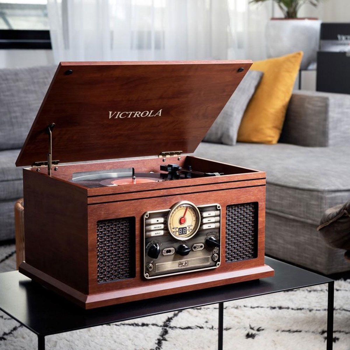Victrola VTA-200 - Bruin