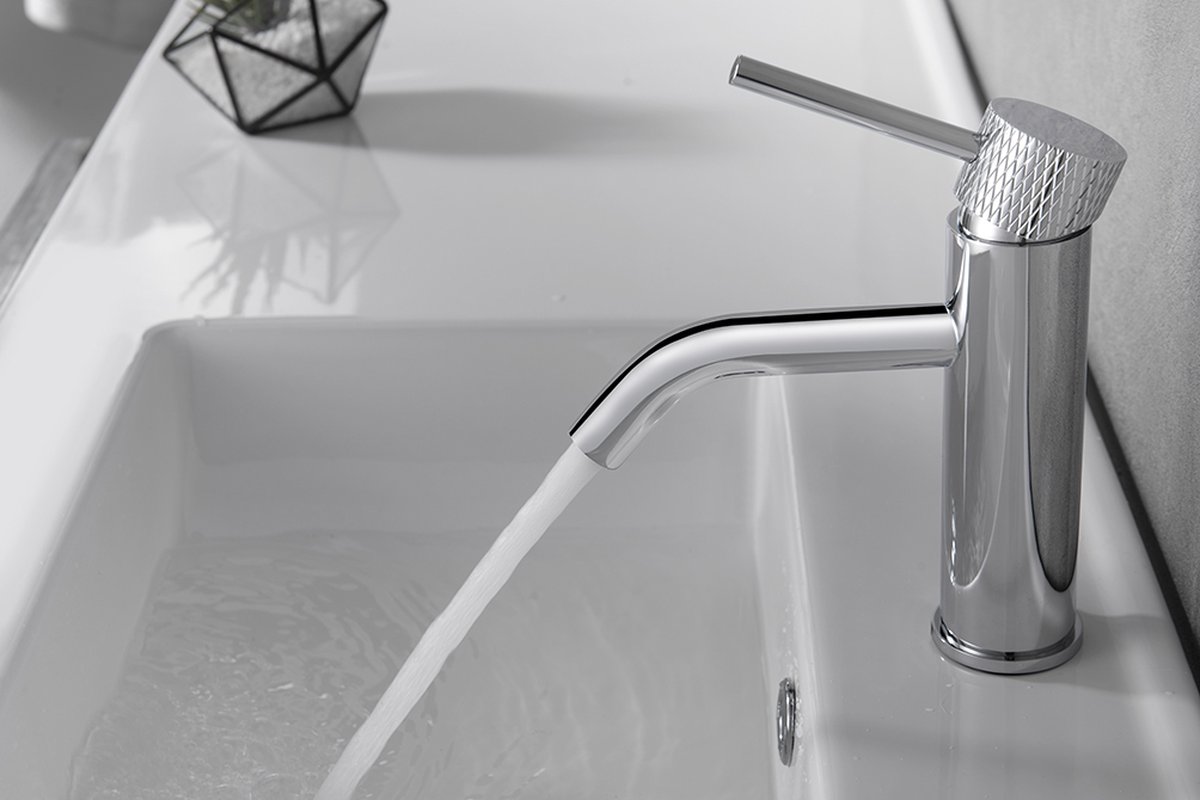 Wiesbaden Ribbd wastafelmengkraan chroom 29.5301