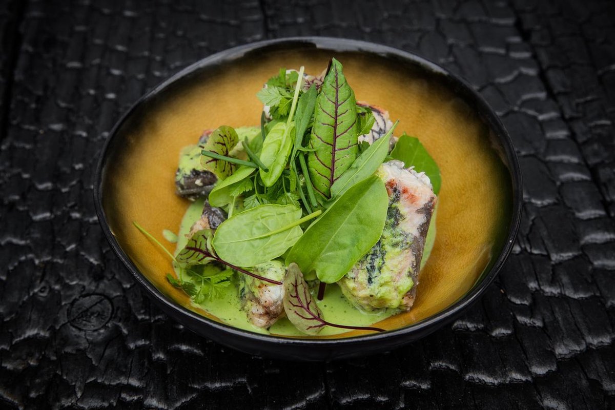 Yakiniku Barbecue Kamado Houtskool 14 Inch Keramiek/rvs - Zwart