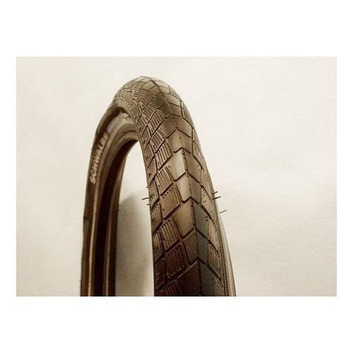 Schwalbe buitenband Big Apple 16 x 2.00 (50 305) - Zwart