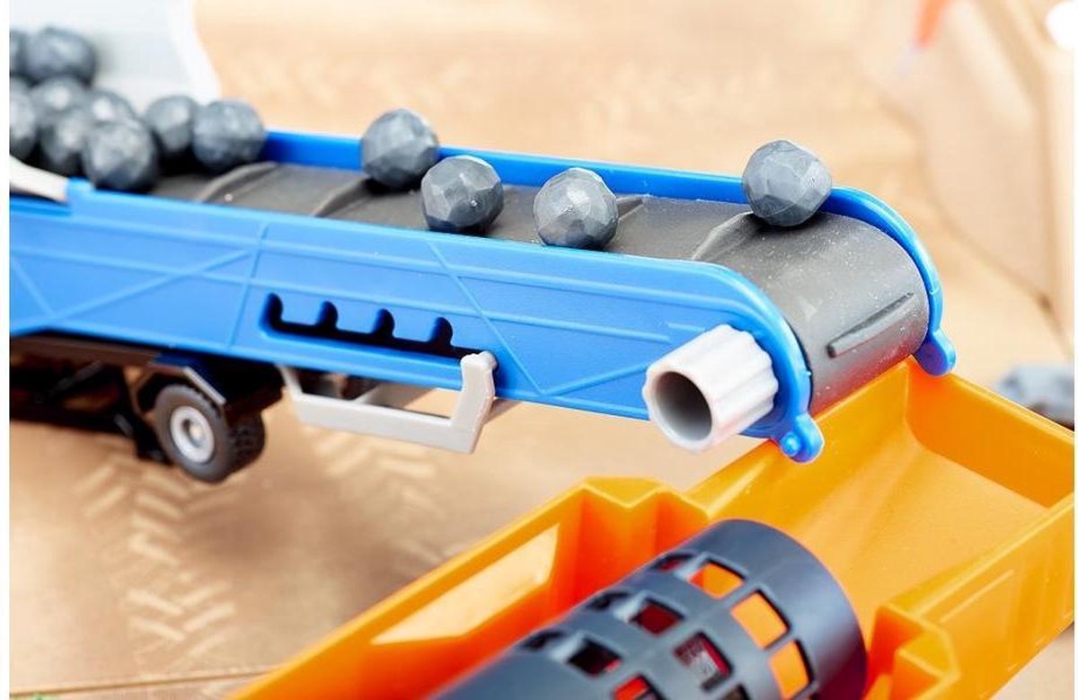 Siku bouwplaats met tractor 54 x 54 cm bruin 9 delig (5701)