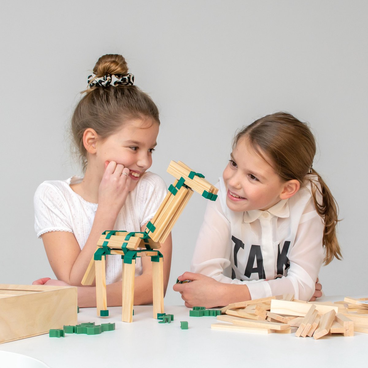 Planet Happy Join Clips mini set houten bouwplankjes 56 10 hout groen/blank