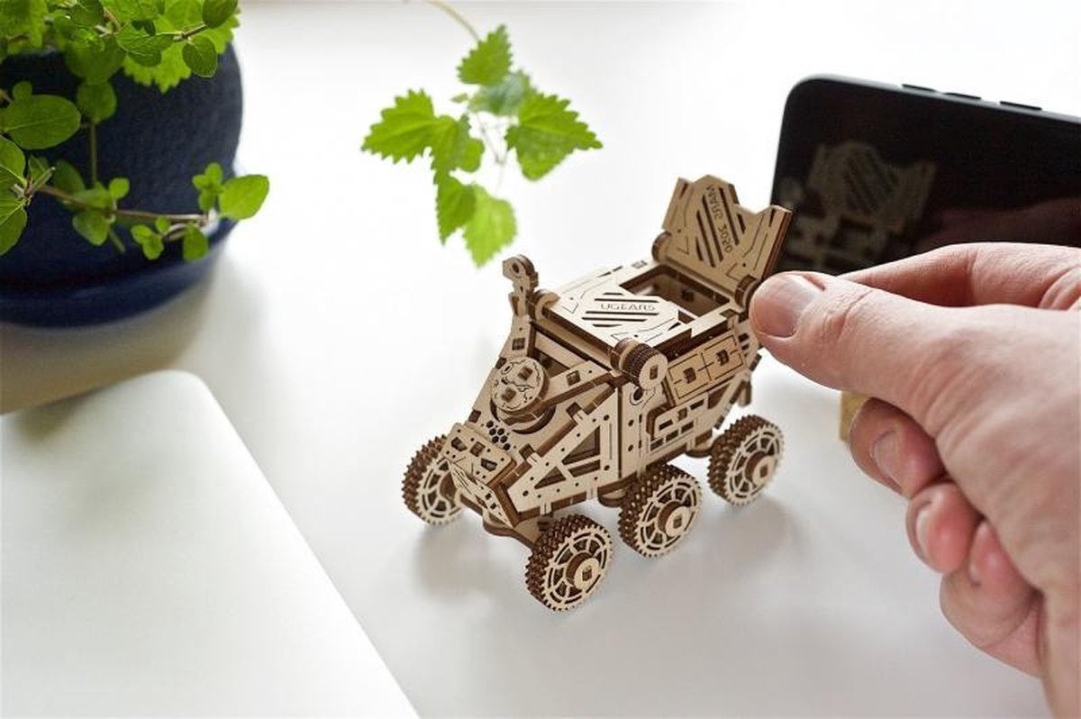 Ugears bouwpakket Mars Buggy 9 x 6,5 x 7 cm hout 96 delig - Bruin