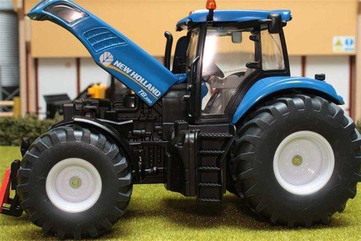 Siku New Holland T8.390 tractor 1:32 (3273) - Blauw