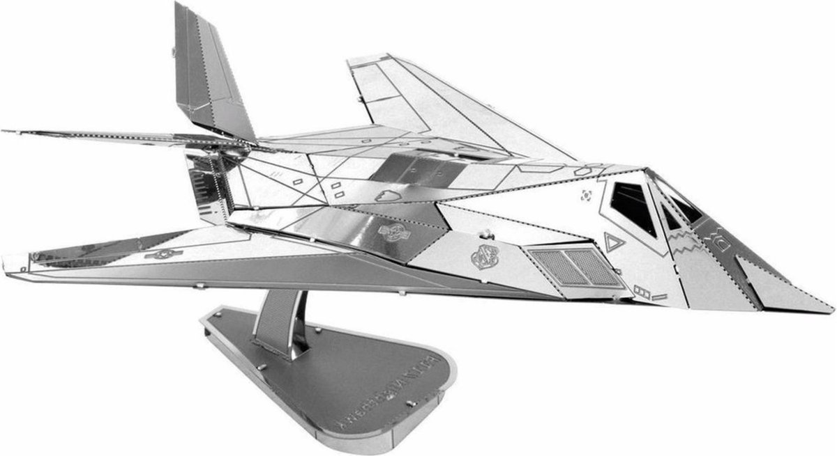 Metal Earth F 117 Nighthawk modelbouwset