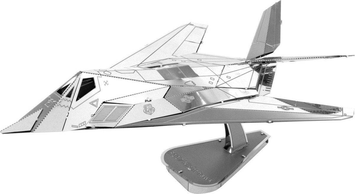 Metal Earth F 117 Nighthawk modelbouwset