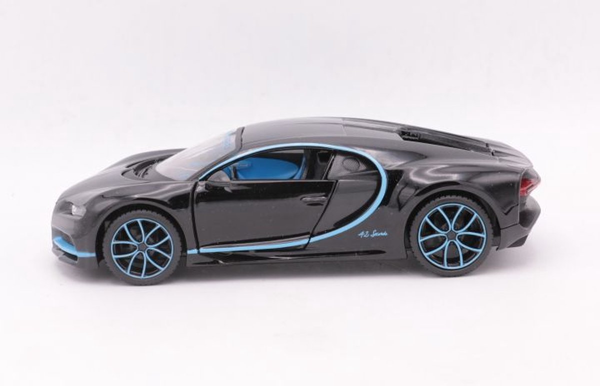 Maisto auto Bugatti Chiron 1:24/ - Zwart