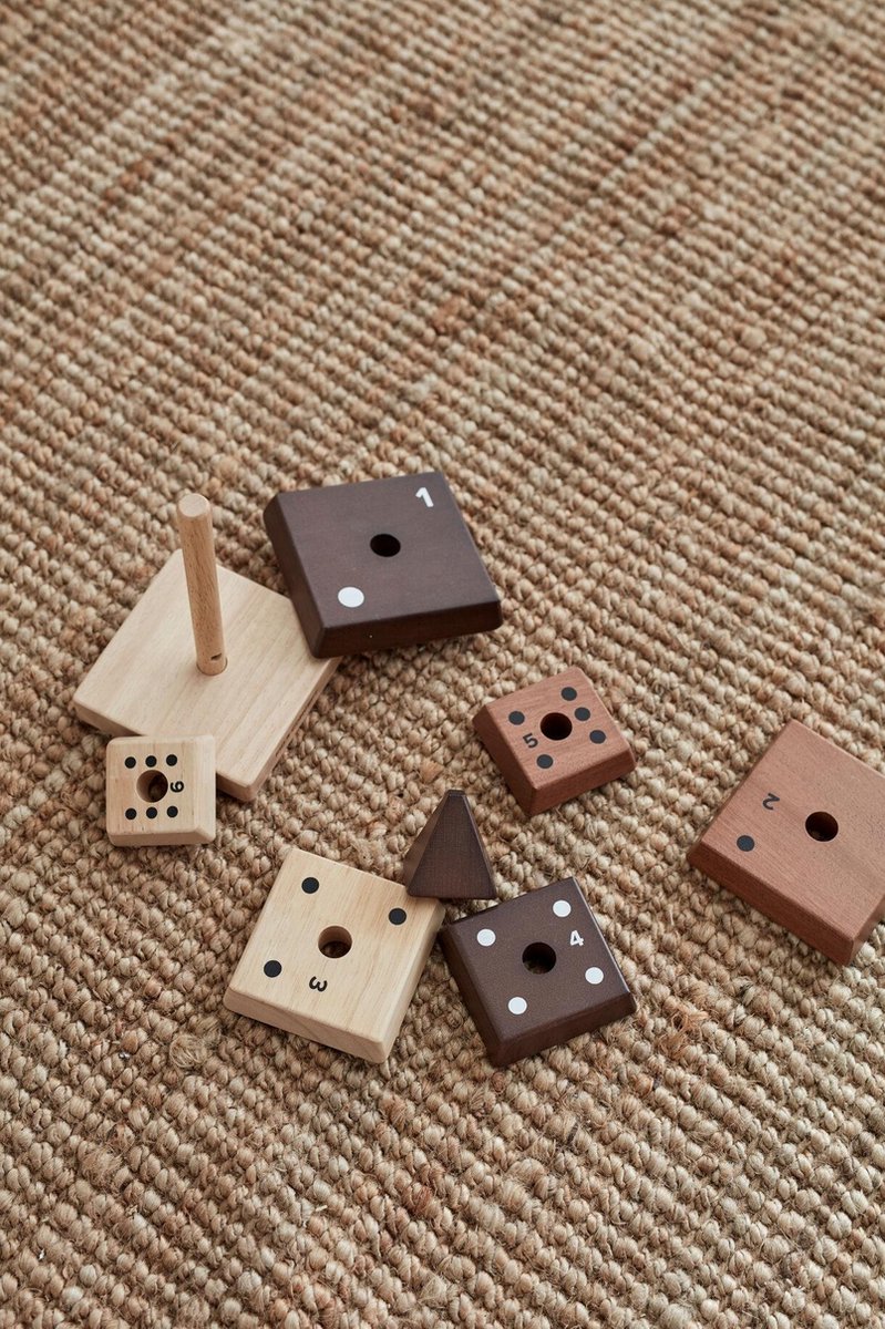 Kid&apos;s Concept stapeltoren Piramide 18,5 cm hout 8 delig - Bruin