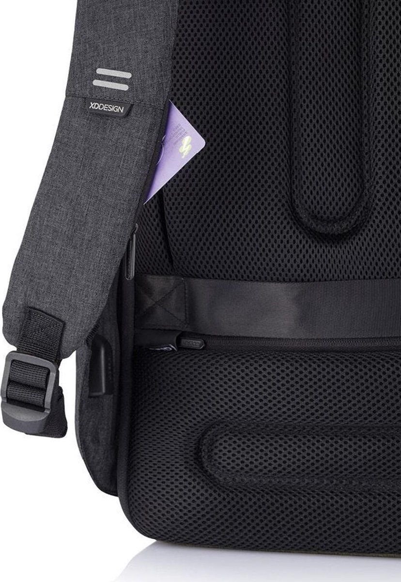 XD Design Bobby Hero Regular Anti-theft 15" Black 18L - Zwart