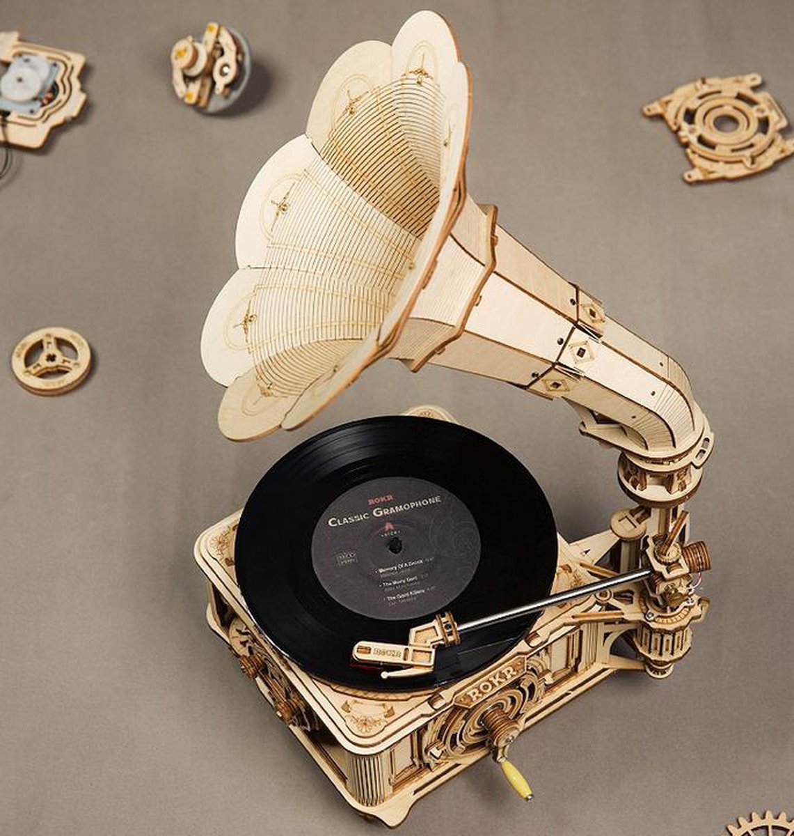 Robotime bouwpakket Rokr platenspeler 22,6 x 26,1 x 42,9 cm hout
