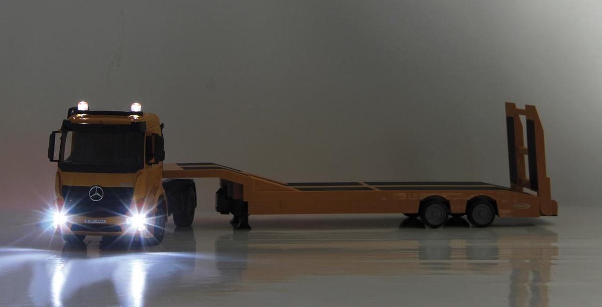 Jamara transporter RC Mercedes Benz Actros 2,4 GHz 1:20 - Geel