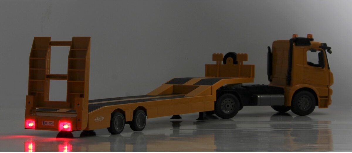 Jamara transporter RC Mercedes Benz Actros 2,4 GHz 1:20 - Geel