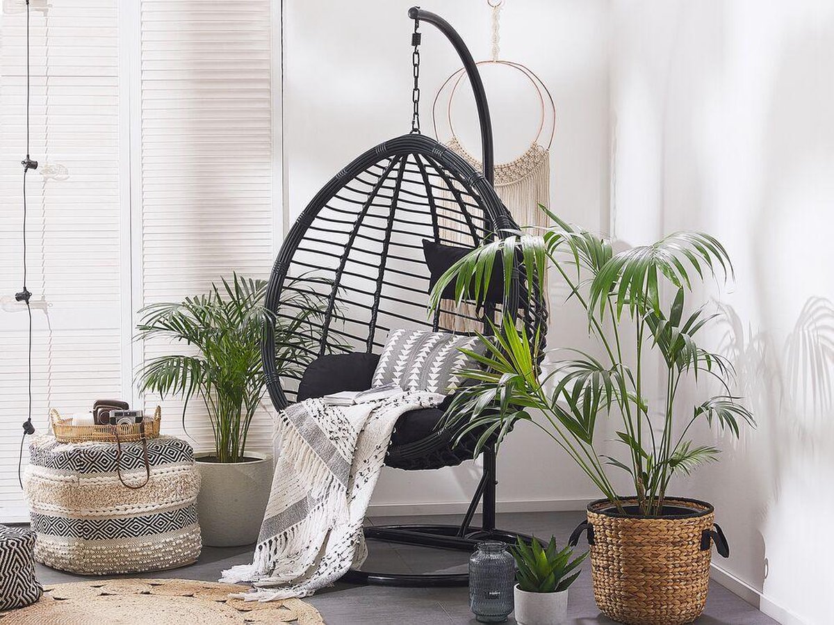 Beliani Tollo Hangstoel Met Standaard Pe Rotan 97 X 106 Cm - Zwart