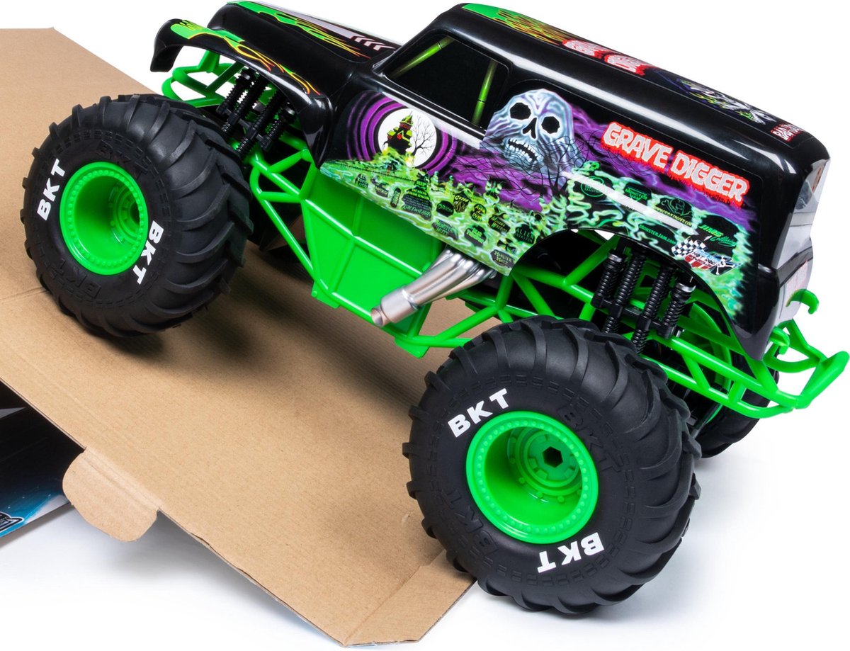 Monster Jam monstertruck Gravedigger RC 1:15/ - Zwart