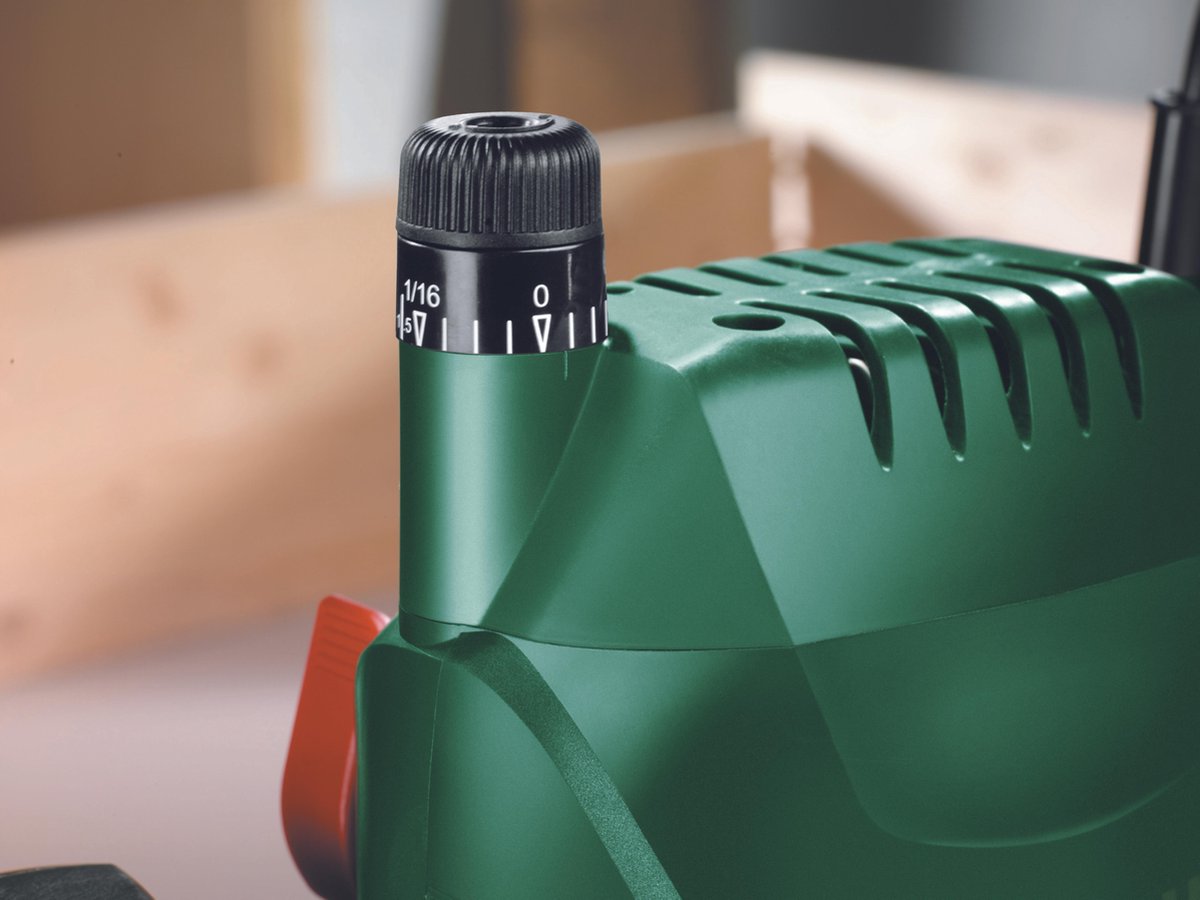 Bosch POF1400ACE + 6-delige frezenset