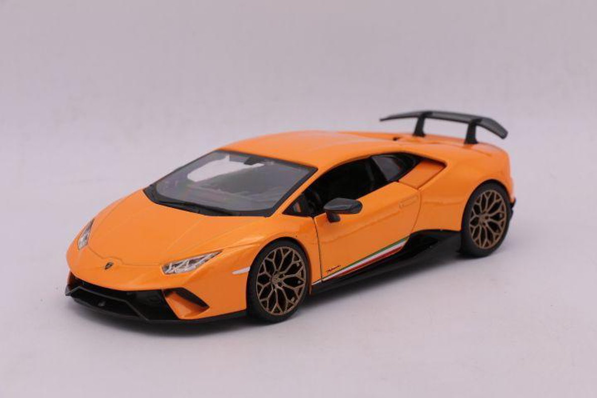 Bburago schaalmodel Lamborghini Huracan 1:24 - Oranje