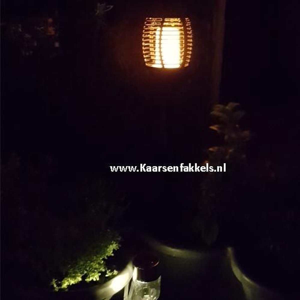 Grundig Solar Light Flame - 30 LED - Zwart