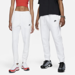 Nike - Club - Joggingbroek met boorden in wit